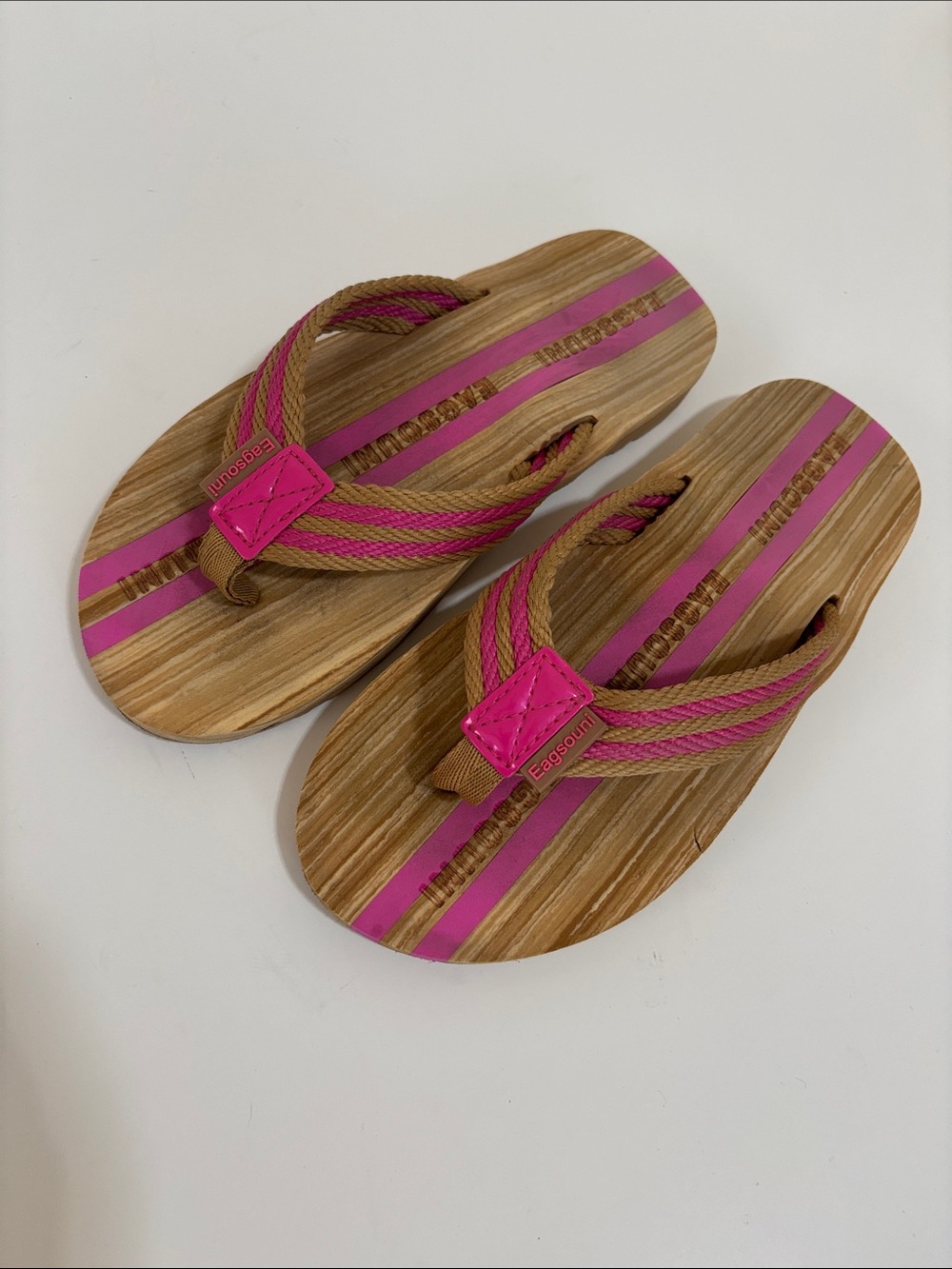 FINAL! Women's Pink Striped Wood-Print Flip Flop Sandals